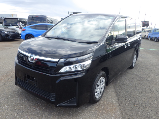 TOYOTA VOXY X 2019 21092 – Welcome to Falcon Japan
